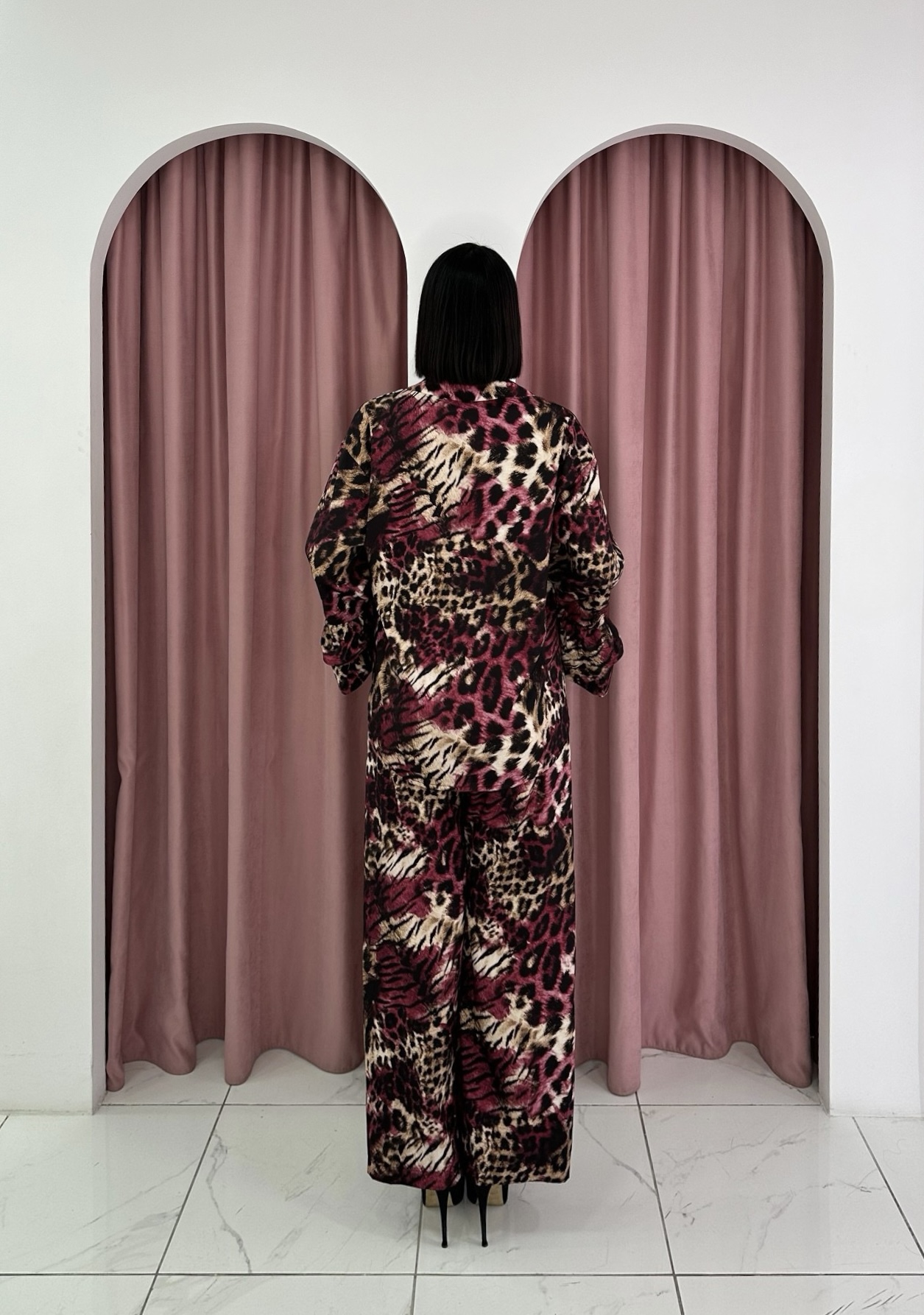 Two Piece Animal Print Pink Pattern Set - Image 3
